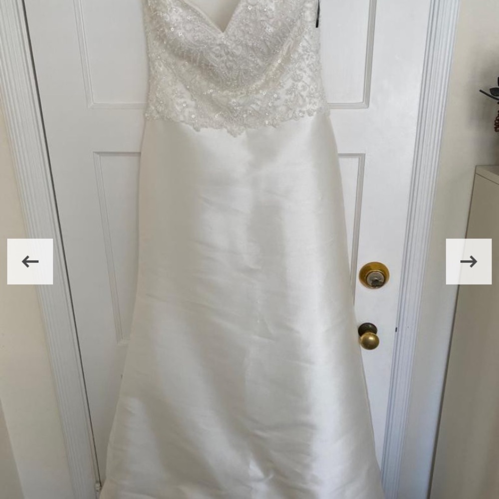 Rosa Clara Elegant White Wedding Dress - Picture 4 of 7